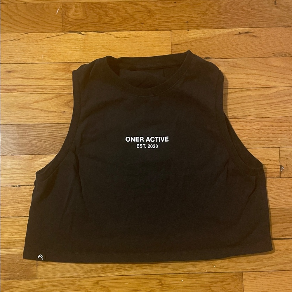 Oner Active Black Sleeveless Crop Top